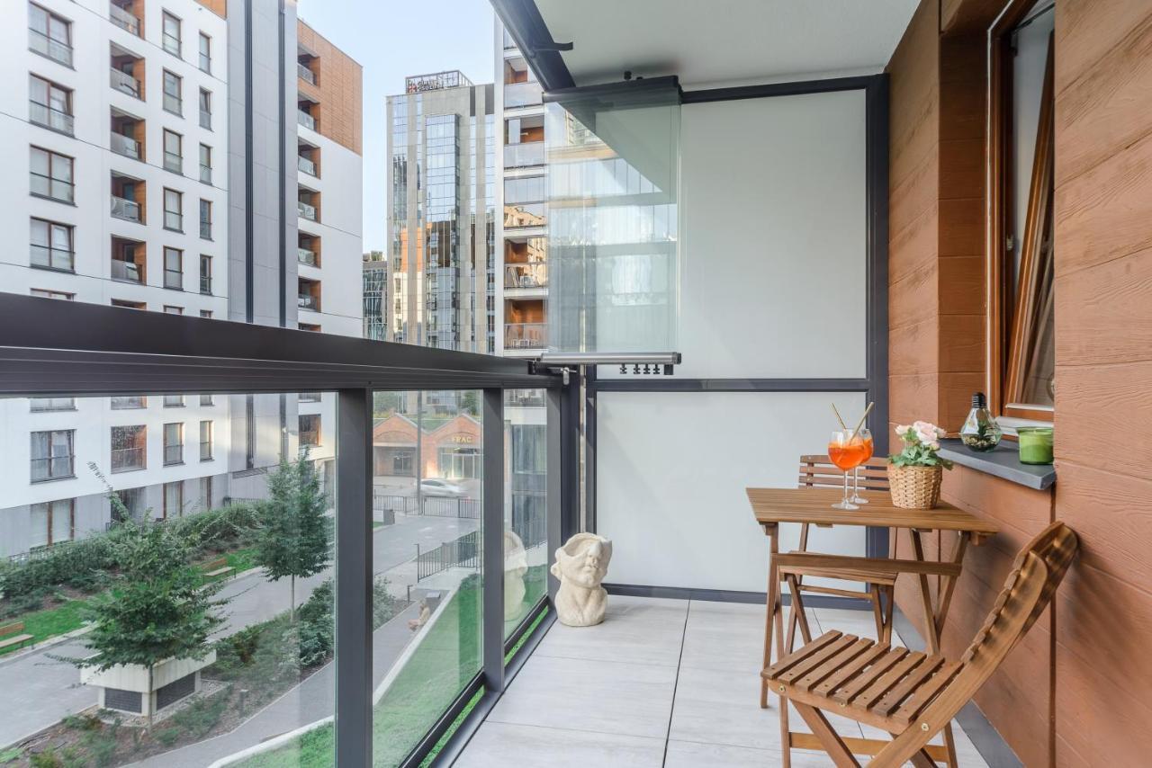 Modern Apartments With Access To The Pool Near Rondo Daszynskiego Station 华沙 外观 照片